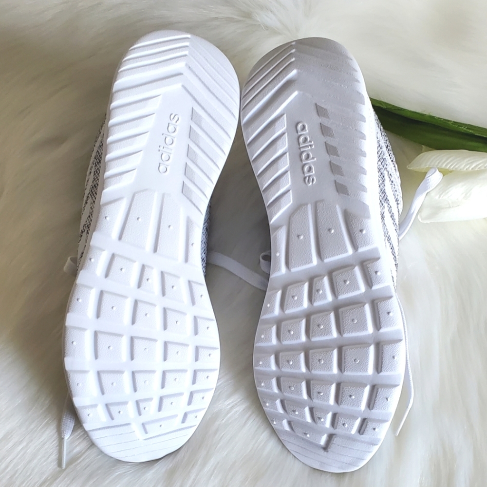 šADIDAS WOMEN'S SHOES SIZE 7.5 - Picture 7 of 12